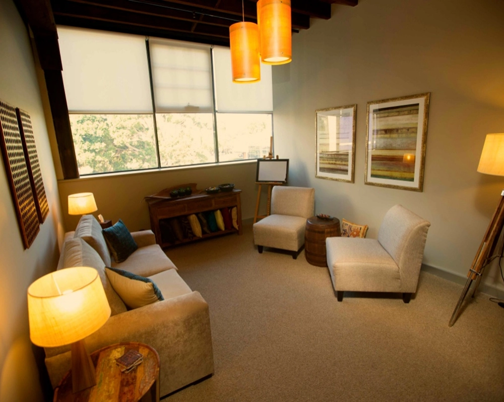 972F9986-21E1-4D51-90A3-48A544BF23F4_1_105_c